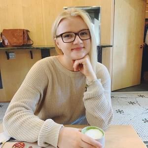 Meet your Posher, Lucy